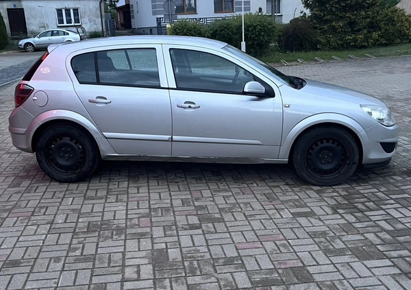 Opel Astra cena 10800 przebieg: 257000, rok produkcji 2008 z Jabłonowo Pomorskie małe 172